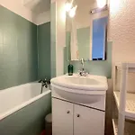 Appartamento 2 Pièces Face à La Avec Terrasse, Parking Privé Et Wifi à - Fr-1-338-526